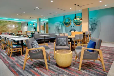 Photo 4 - La Quinta Inn & Suites by Wyndham Lakeway