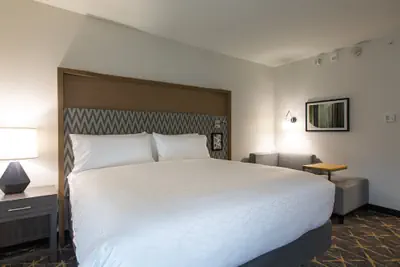 Photo 4 - Holiday Inn Greenville - Woodruff Road by IHG