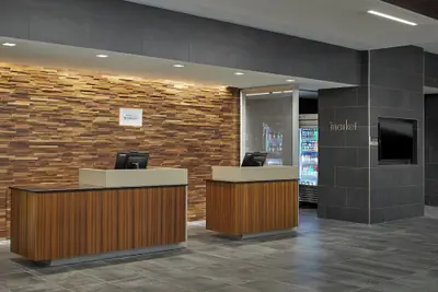 Photo 4 - Courtyard by Marriott Baltimore Downtown/McHenry Row