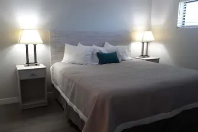 Photo 3 - Surf Suites
