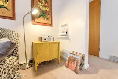 Photo 3 - 1 Br70's Inspired Comfy Condoclose to Broadmoor