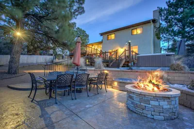 Photo 2 - 4BR Entertainer AF Academy Hot Tub, Firepit!