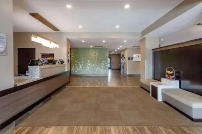 Photo 4 - MainStay Suites Bowling Green North