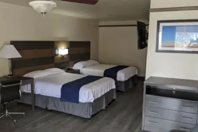 Photo 3 - Atrium Inn
