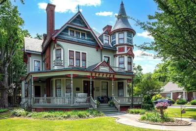 Photo 2 - Gillis Grier Bed & Breakfast