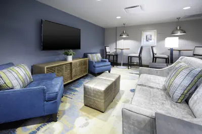 Photo 5 - Staybridge Suites Summerville by IHG