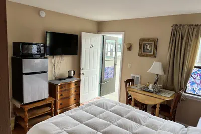 Photo 3 - Great House Motel