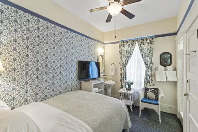 Photo 4 - Golden Gate Hotel