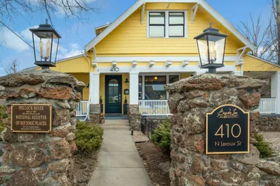 Photo 2 - Bespoke Inn Flagstaff