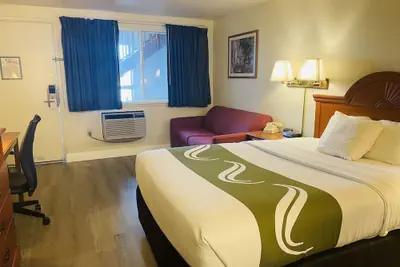 Photo 4 - America's Best Value Inn Sandpoint