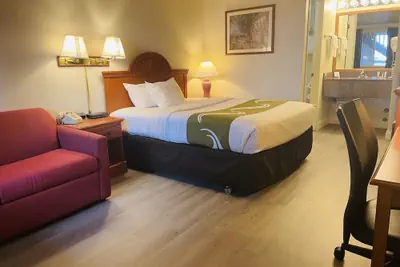 Photo 5 - America's Best Value Inn Sandpoint