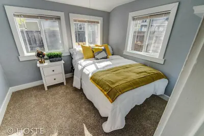 Photo 5 - City Center Cottage Netflix, Mtns & Adventure!