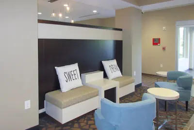 Photo 3 - Sleep Inn & Suites Gallatin - Nashville Metro