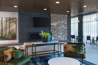 Photo 4 - Fairfield Inn & Suites by Marriott St. Louis Downtown