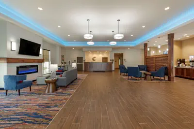 Photo 3 - Comfort Suites Dry Ridge