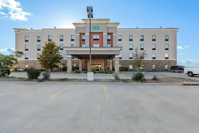 Photo 2 - Quality Inn - Pratt