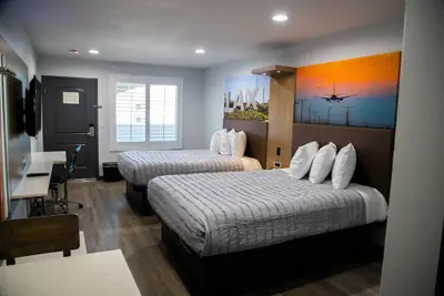 Photo 5 - Pico Rivera Inn and Suites