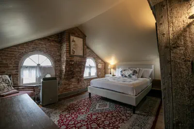 Photo 5 - Willard Richards Inn