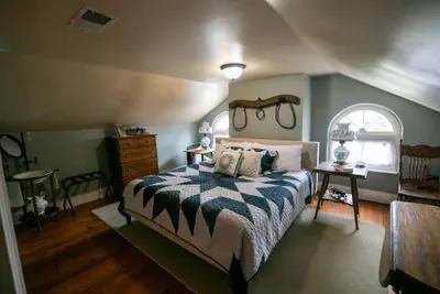 Photo 2 - Willard Richards Inn