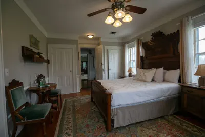 Photo 3 - Willard Richards Inn