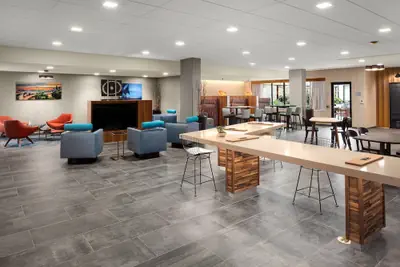 Photo 3 - Courtyard by Marriott Seattle Northgate