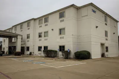 Photo 2 - Motel 6 Woodway, TX
