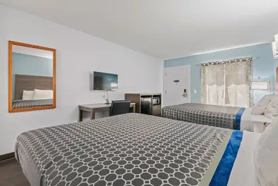 Photo 3 - Franklin Inn