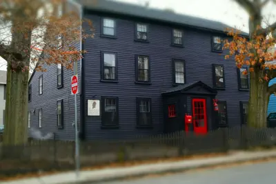 Photo 2 - Daniels House Inn