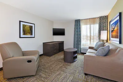 Photo 4 - Candlewood Suites Louisville - NE Downtown Area by IHG