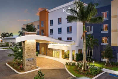 Photo 2 - Fairfield by Marriott Inn & Suites Deerfield Beach Boca Raton