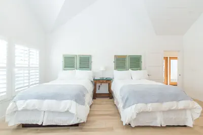 Photo 2 - Benson Guest House