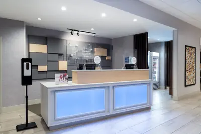 Photo 3 - Holiday Inn Express & Suites Colorado Springs South I-25 by IHG