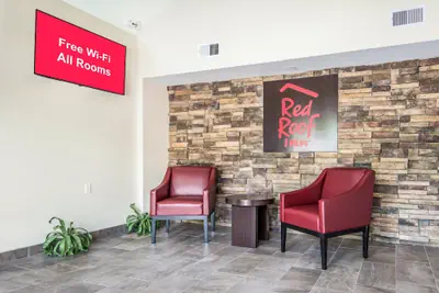 Photo 3 - Red Roof Inn Baytown