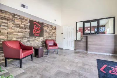 Photo 4 - Red Roof Inn Baytown