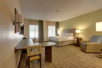 Photo 5 - Candlewood Suites Safety Harbor - Clearwater NE by IHG