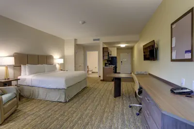 Photo 4 - Candlewood Suites Safety Harbor - Clearwater NE by IHG