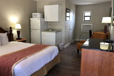Photo 5 - Ocala Cove Motel