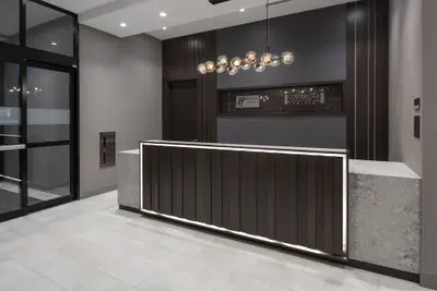 Photo 4 - Holiday Inn Express Boston Logan Airport - Revere by IHG