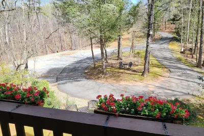 Photo 3 - Lily Creek Lodge