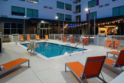 Photo 2 - Aloft by Marriott Charlotte Airport