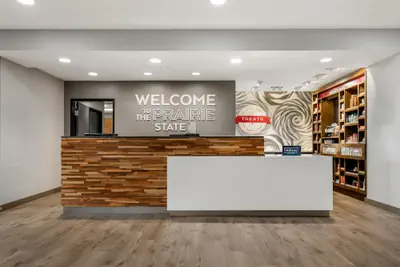 Photo 5 - Hampton Inn & Suites Pekin Peoria Area