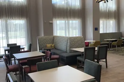 Photo 2 - Hampton Inn & Suites Pekin Peoria Area