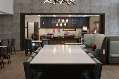 Photo 5 - Hampton Inn & Suites Pekin Peoria Area