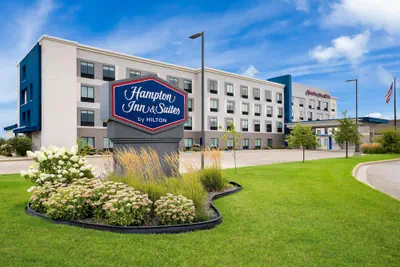Photo 2 - Hampton Inn & Suites Pekin Peoria Area