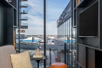 Photo 5 - Hyatt Place Boston/Seaport District