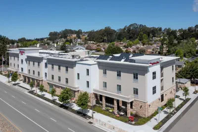 Photo 2 - Hampton Inn Santa Cruz West, CA