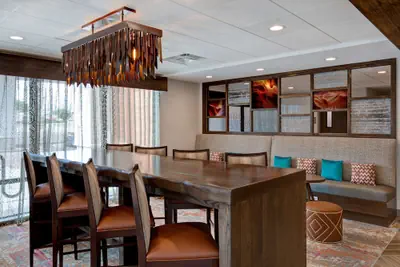 Photo 3 - Hampton Inn Santa Fe South