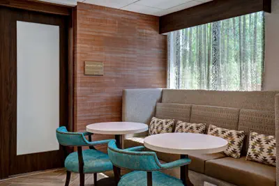 Photo 5 - Hampton Inn Santa Fe South