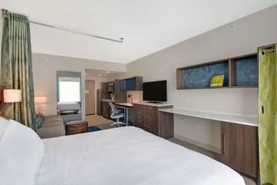 Photo 5 - Home2 Suites by Hilton Des Moines at Drake University