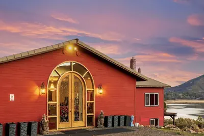 Photo 3 - Quiet Mind Mountain Lodge, Retreat and Spa